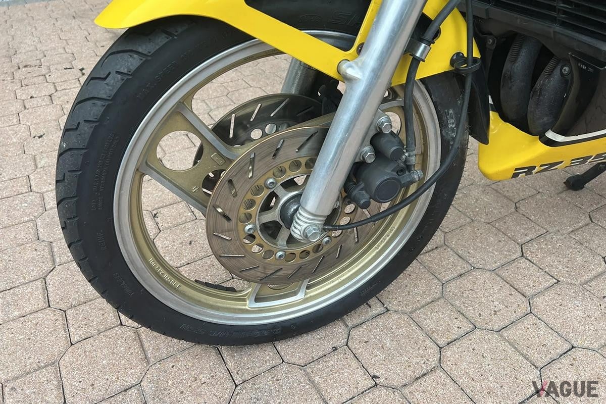 米国オンラインオークションに登場、落札された1984年式ヤマハ「RZ350 ケニー・ロバーツ・エディション」