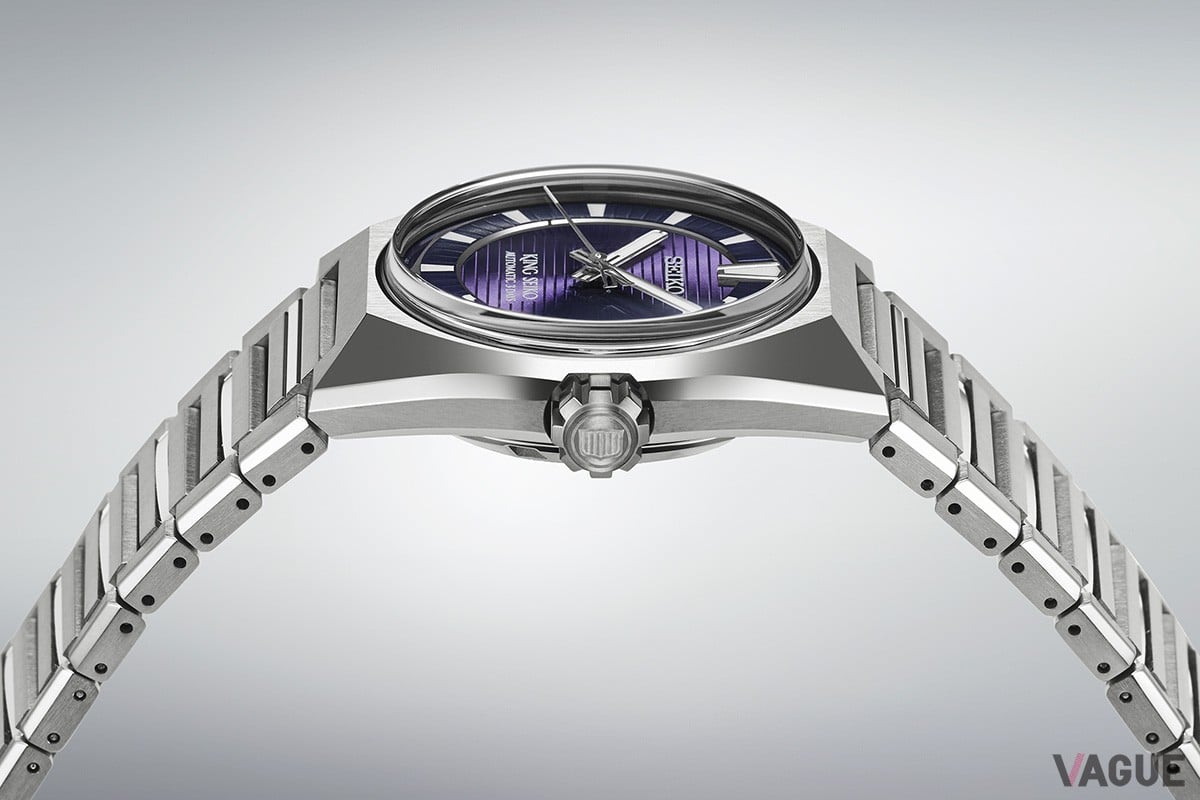 パープルダイヤルが表現するのは「薄明の静かなる地平線」（品番：HKF001J）