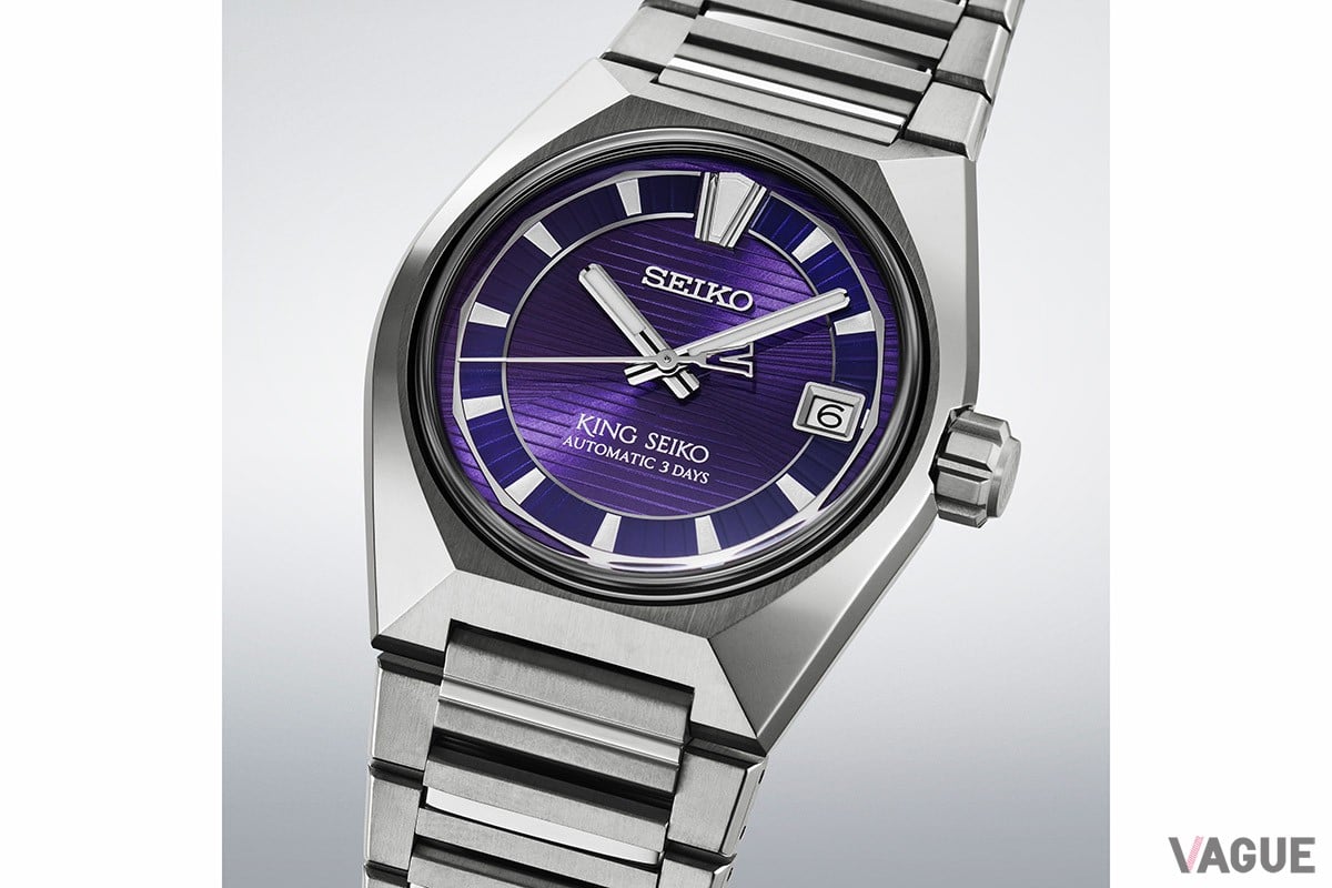 ダイヤルには地平線をイメージした水平線とともに、放射線状のラインも加えられて高速道路をスピード感も表現している