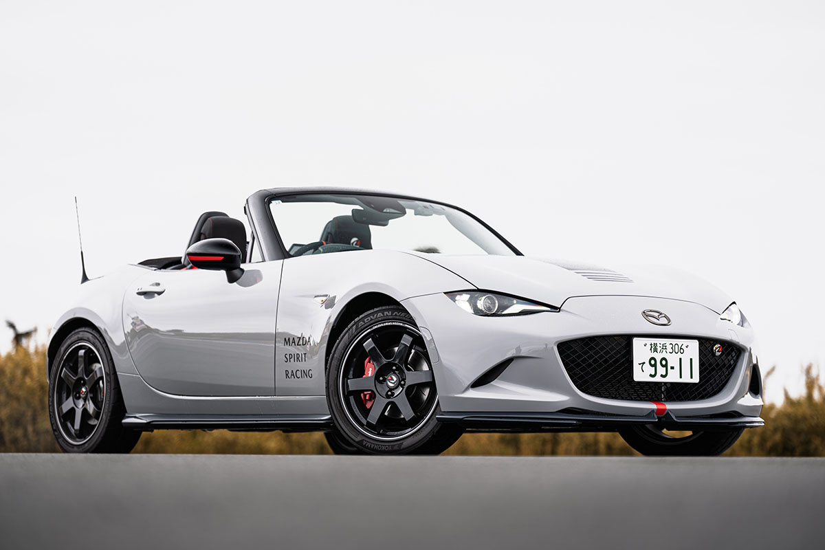 「マツダ スピリットレーシング・ロードスター 12R」