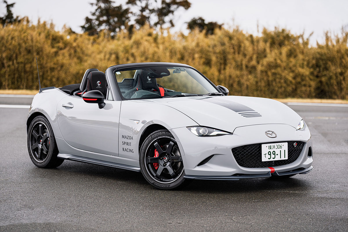 「マツダ スピリットレーシング・ロードスター 12R」