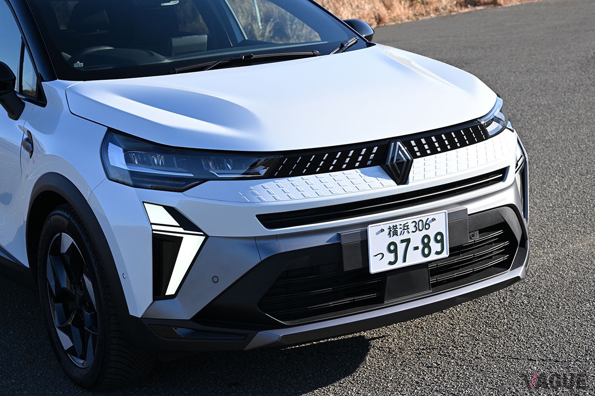ルノー「キャプチャー エスプリ アルピーヌ フルハイブリッドE-TECH“リミテッド”」