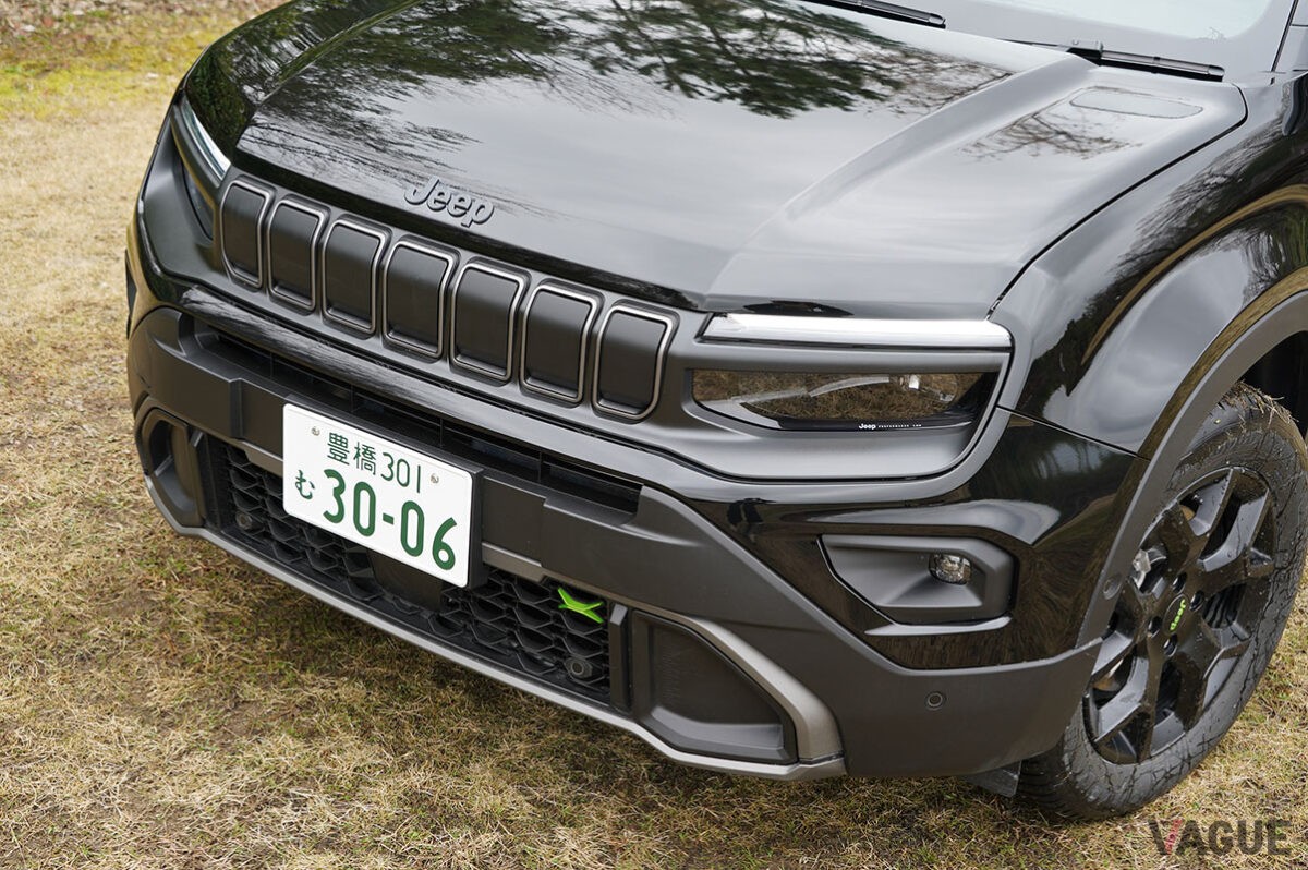 ジープ「アベンジャー 4×e ハイブリッド」