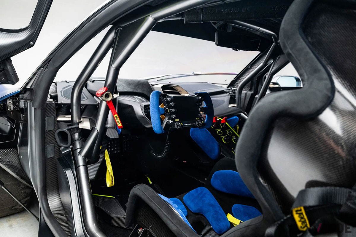 オークションへの出品が急遽中止された「MCエクストレーマ」（C）Bring a Trailer