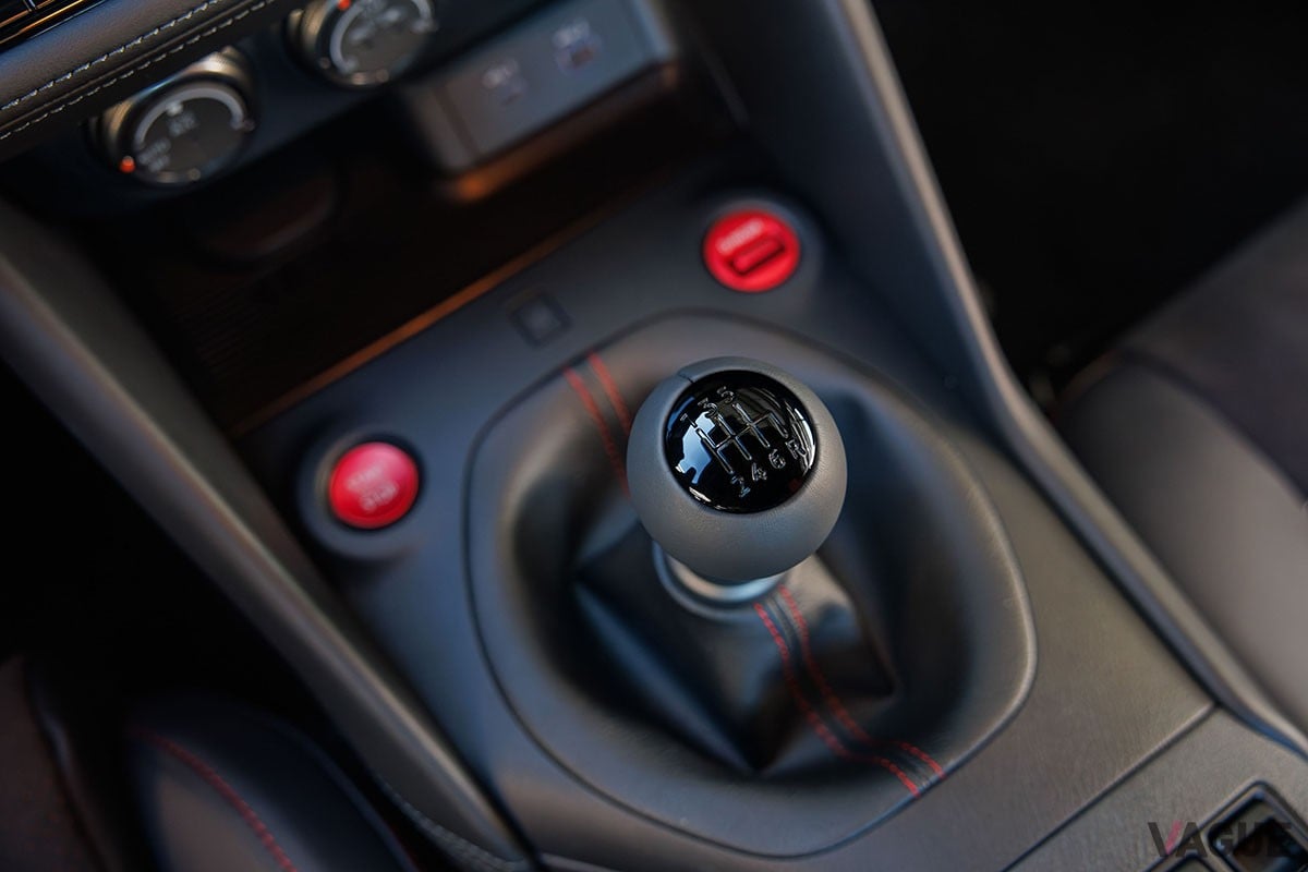 北米仕様の日産「Z NISMO」6速MT車