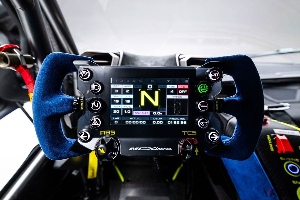 オークションへの出品が急遽中止された「MCエクストレーマ」（C）Bring a Trailer