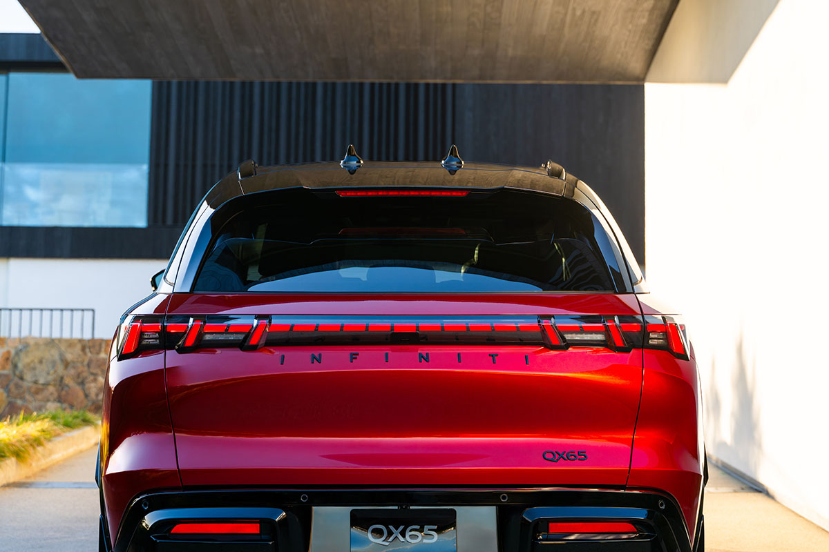インフィニティ新型「QX65」