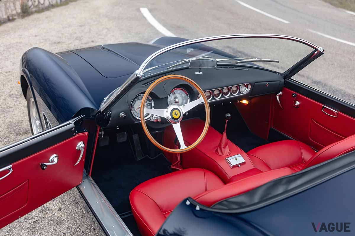 オークションに出品予定の1961年式フェラーリ「250GTカリフォルニアスパイダー」Kevin Van Campenhout(c)2026 Courtesy of RM Sotheby's