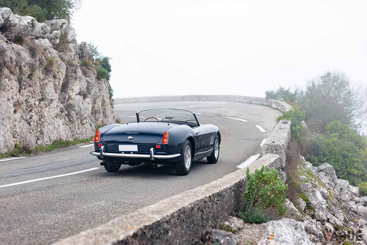 オークションに出品予定の1961年式フェラーリ「250GTカリフォルニアスパイダー」Kevin Van Campenhout(c)2026 Courtesy of RM Sotheby's