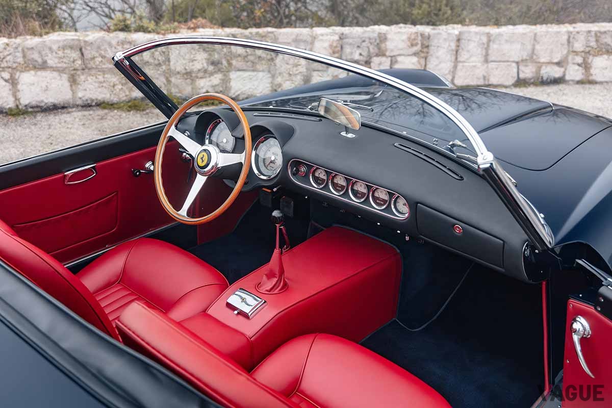オークションに出品予定の1961年式フェラーリ「250GTカリフォルニアスパイダー」Kevin Van Campenhout(c)2026 Courtesy of RM Sotheby's