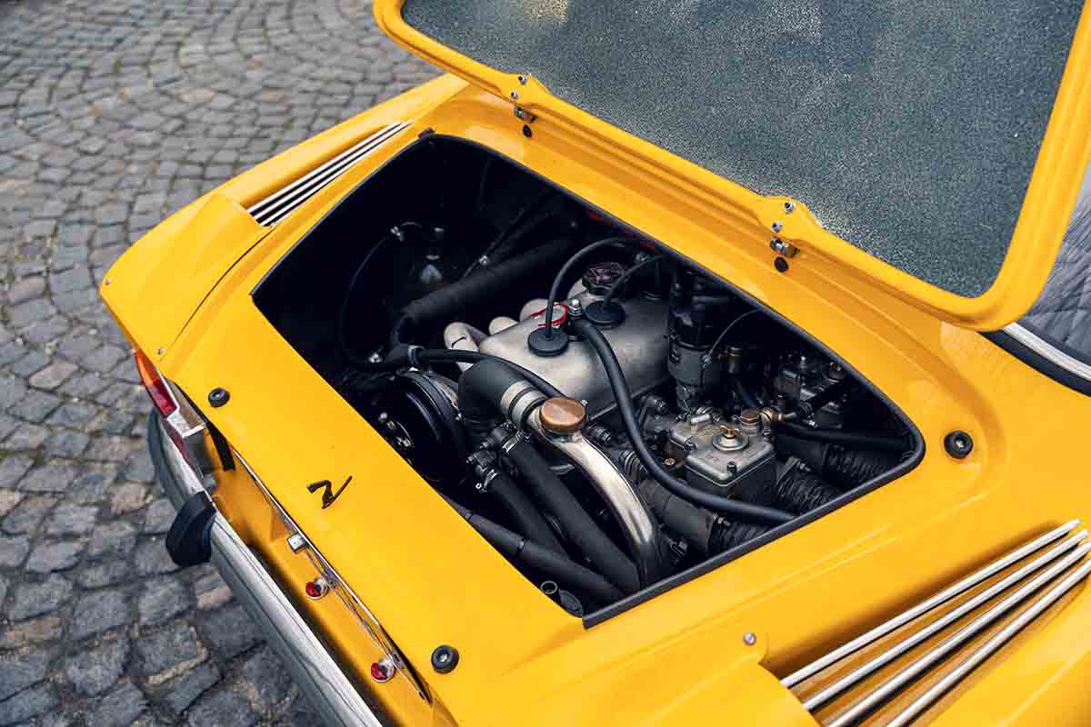 オークションに出品予定の1970年式アルピーヌ・ルノー「A110 1300G」Simon Gosselin(c)2026 Courtesy of RM Sotheby's