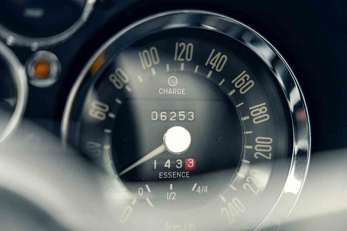 オークションに出品予定の1970年式アルピーヌ・ルノー「A110 1300G」Simon Gosselin(c)2026 Courtesy of RM Sotheby's