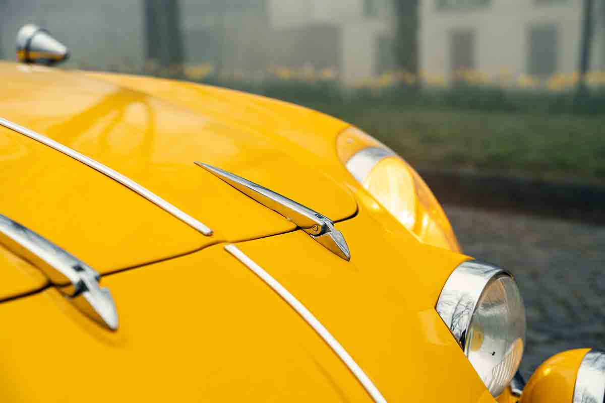 オークションに出品予定の1970年式アルピーヌ・ルノー「A110 1300G」Simon Gosselin(c)2026 Courtesy of RM Sotheby's