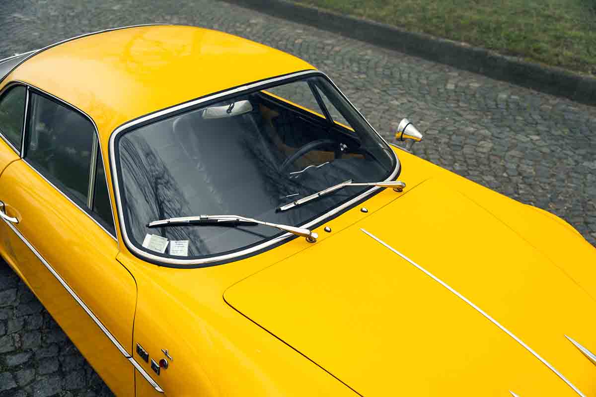 オークションに出品予定の1970年式アルピーヌ・ルノー「A110 1300G」Simon Gosselin(c)2026 Courtesy of RM Sotheby's