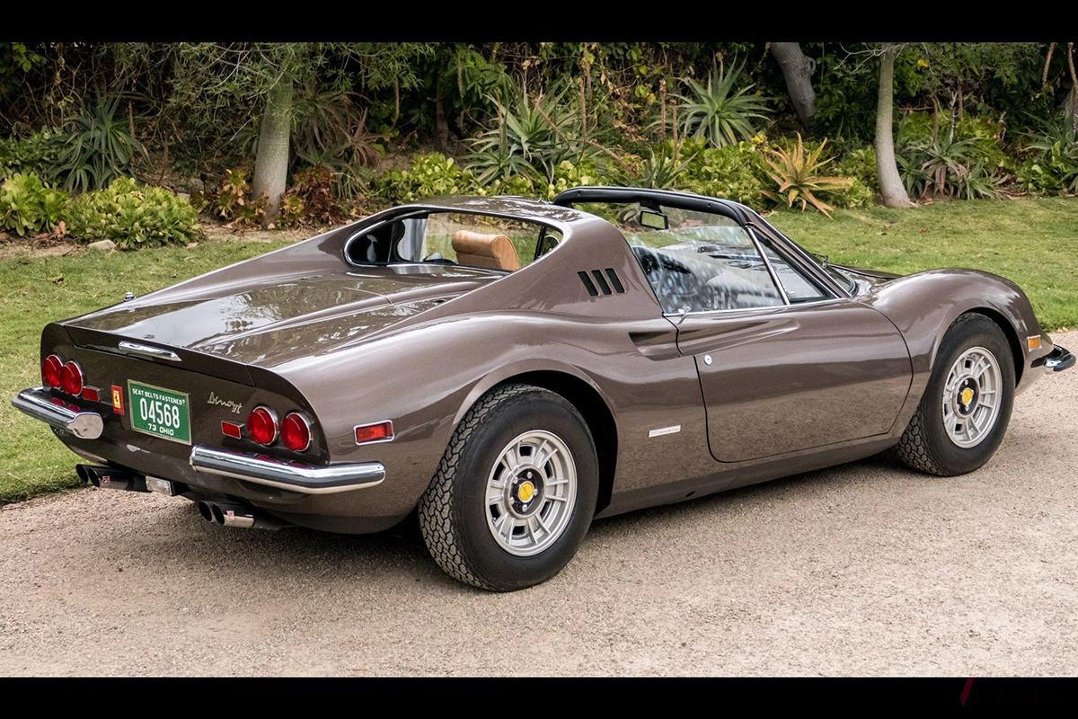 オークションに出品予定の1973年式フェラーリ「ディーノ246GTS」(c)BROAD ARROW AUCTIONS