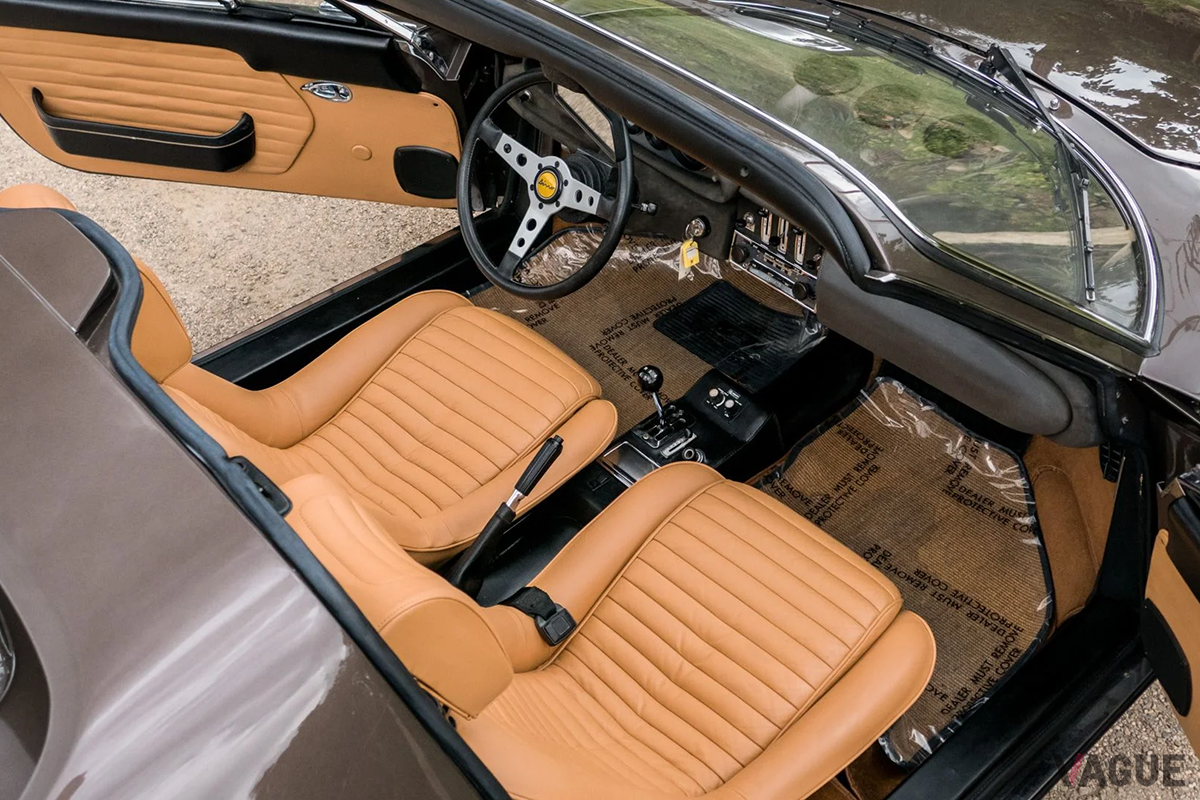 オークションに出品予定の1973年式フェラーリ「ディーノ246GTS」(c)BROAD ARROW AUCTIONS
