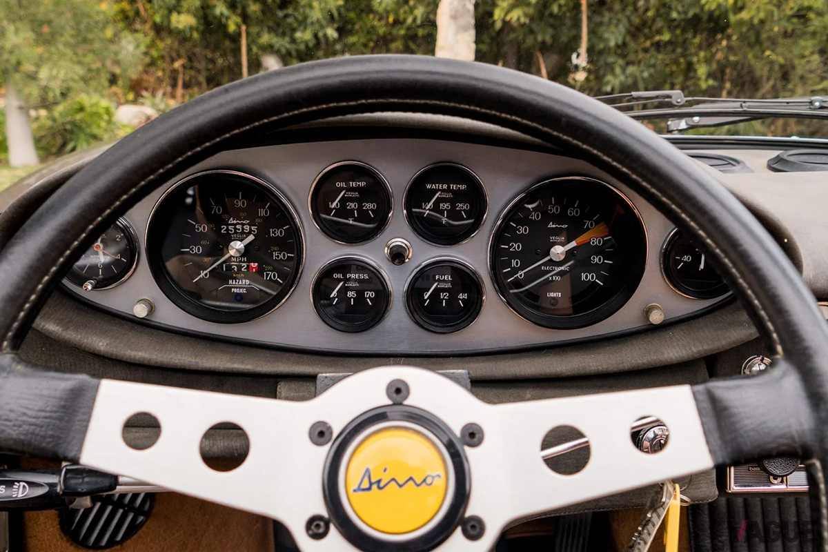 オークションに出品予定の1973年式フェラーリ「ディーノ246GTS」(c)BROAD ARROW AUCTIONS