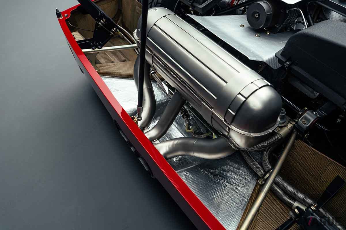 オークションに出品予定の1989年式フェラーリ「F40」Federico Vecchio(c)2026 Courtesy of RM Sotheby's