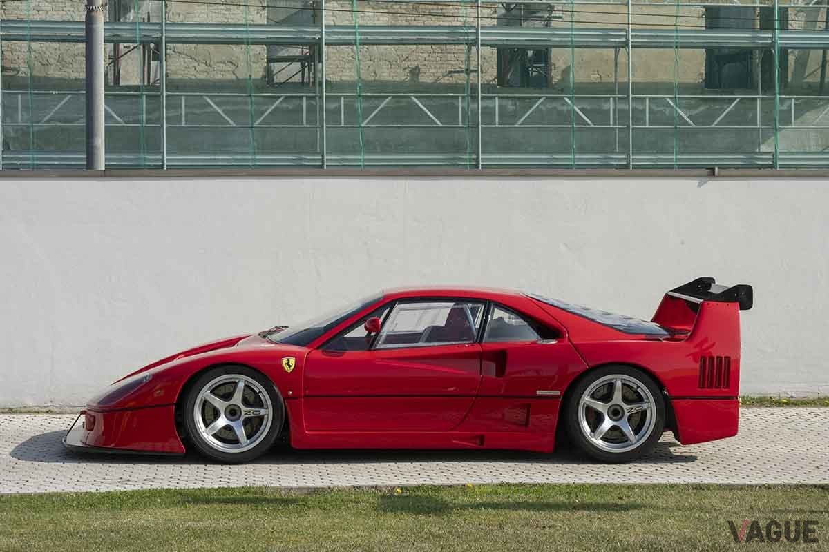 オークションに出品され高額落札された1990年式フェラーリ「F40」コンペティション仕様Paolo Carlini(c)2026 Courtesy of RM Sotheby's