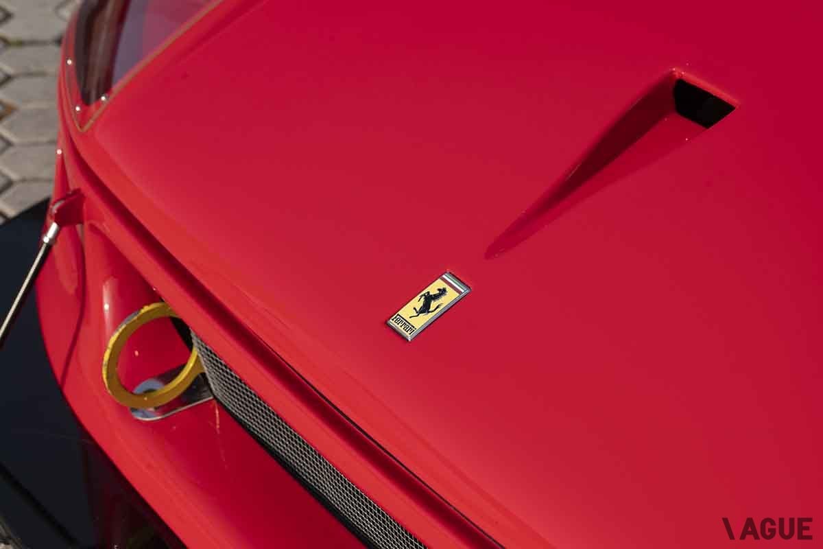 オークションに出品され高額落札された1990年式フェラーリ「F40」コンペティション仕様Paolo Carlini(c)2026 Courtesy of RM Sotheby's