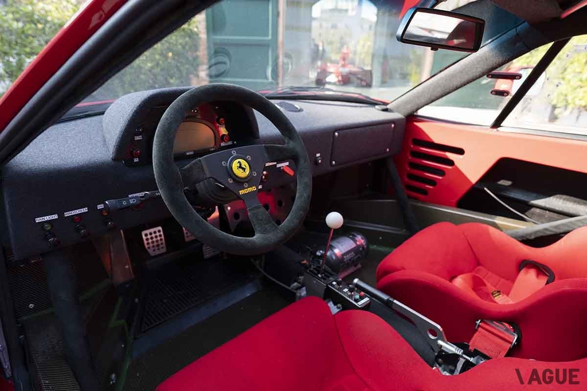 オークションに出品され高額落札された1990年式フェラーリ「F40」コンペティション仕様Paolo Carlini(c)2026 Courtesy of RM Sotheby's