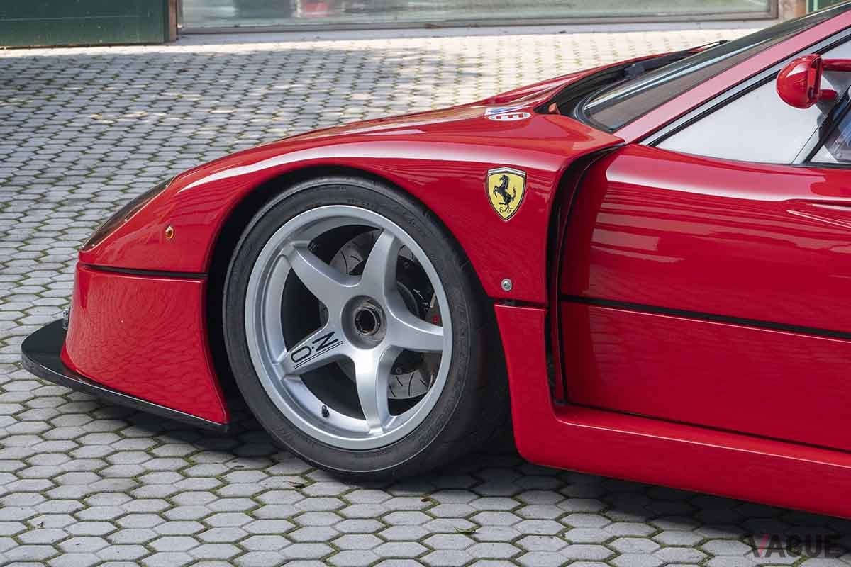 オークションに出品され高額落札された1990年式フェラーリ「F40」コンペティション仕様Paolo Carlini(c)2026 Courtesy of RM Sotheby's