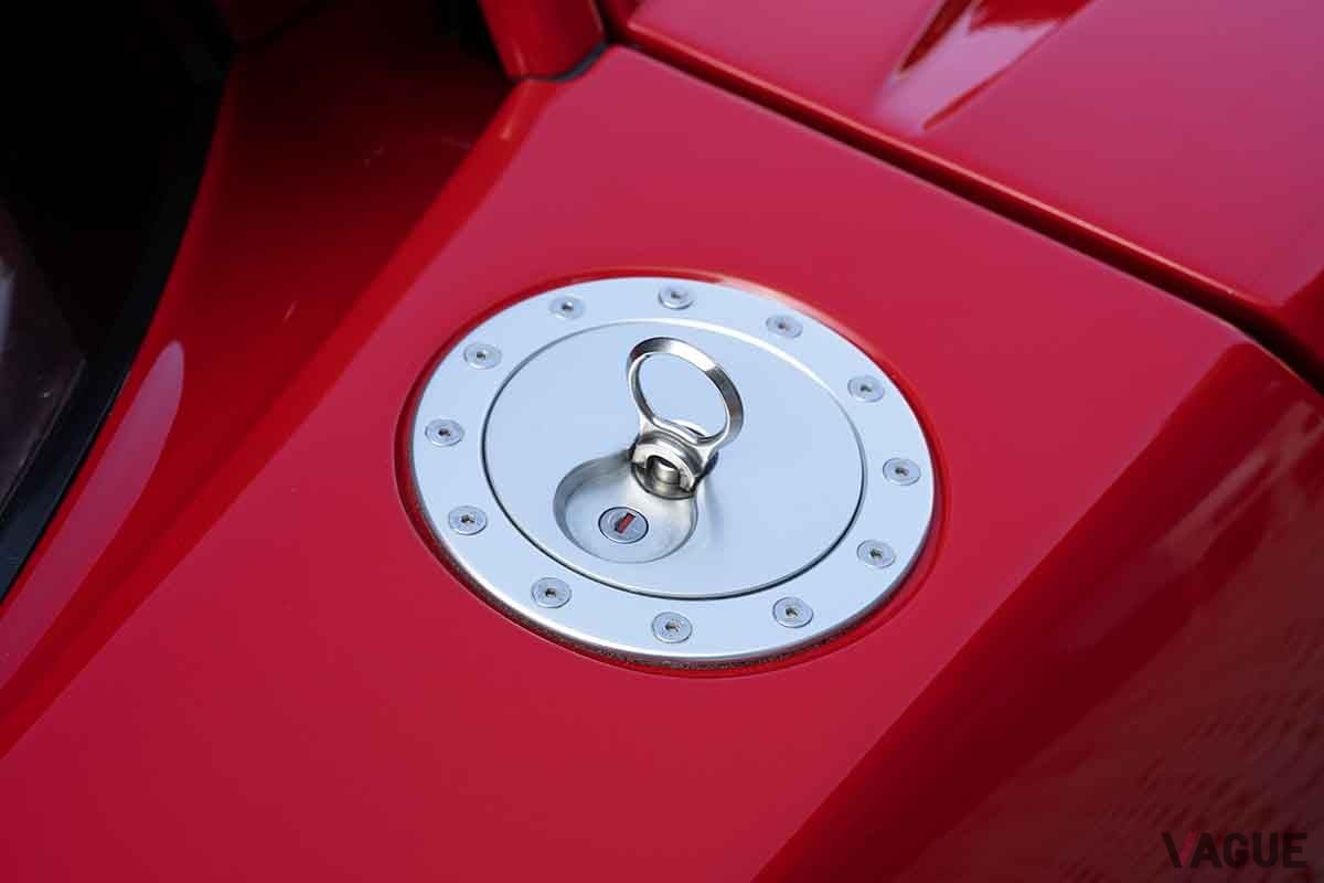オークションに出品され高額落札された1990年式フェラーリ「F40」コンペティション仕様Paolo Carlini(c)2026 Courtesy of RM Sotheby's
