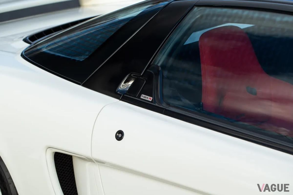 日本円で約5700万円で落札された1995年式ホンダ「NSX-R」