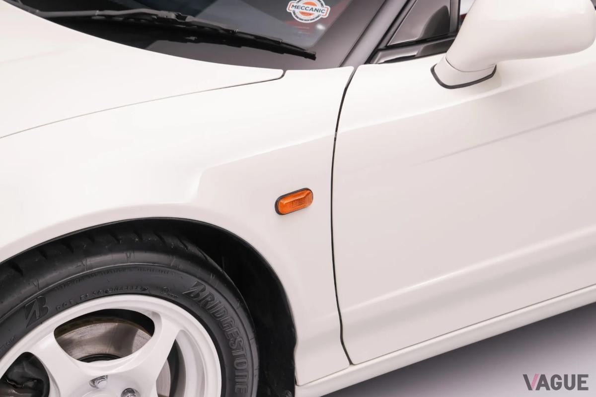 日本円で約5700万円で落札された1995年式ホンダ「NSX-R」