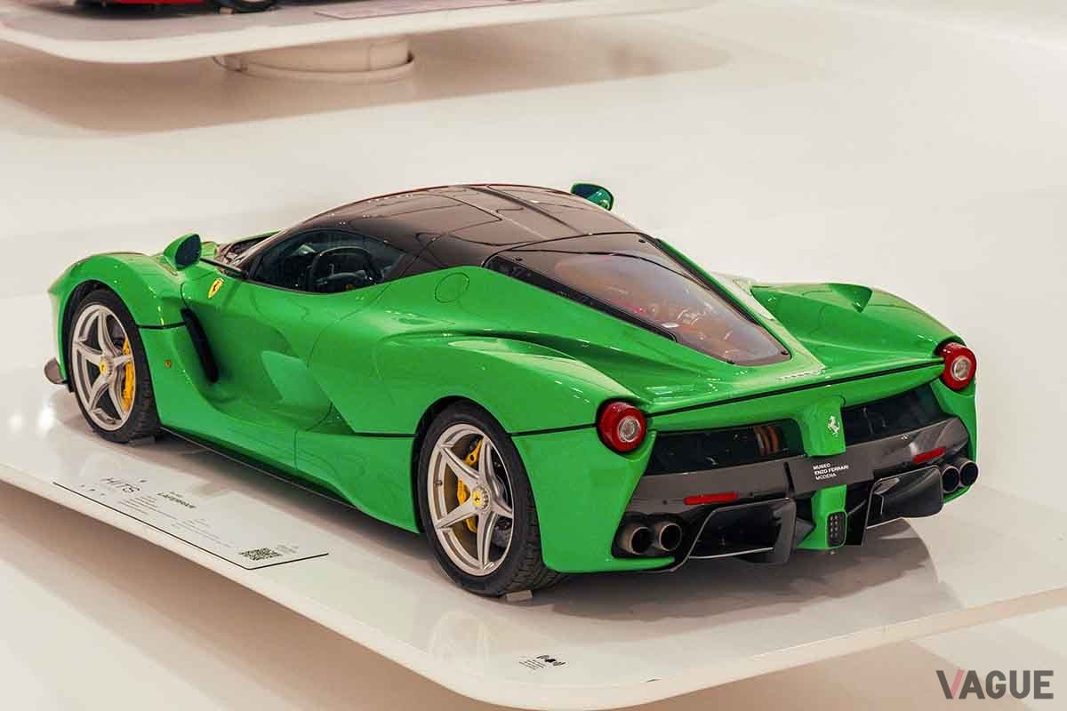 オークションに出品され、約9億3500万円で落札された2014年式フェラーリ「ラ・フェラーリ」Federico Vecchio(c)2026 Courtesy of RM Sotheby's