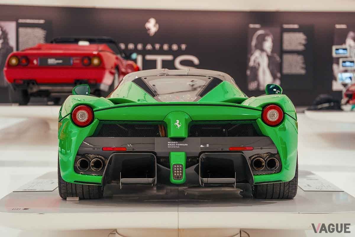 オークションに出品され、約9億3500万円で落札された2014年式フェラーリ「ラ・フェラーリ」Federico Vecchio(c)2026 Courtesy of RM Sotheby's
