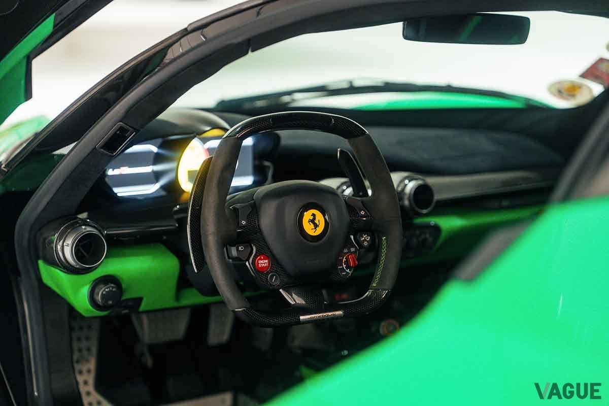 オークションに出品され、約9億3500万円で落札された2014年式フェラーリ「ラ・フェラーリ」Federico Vecchio(c)2026 Courtesy of RM Sotheby's