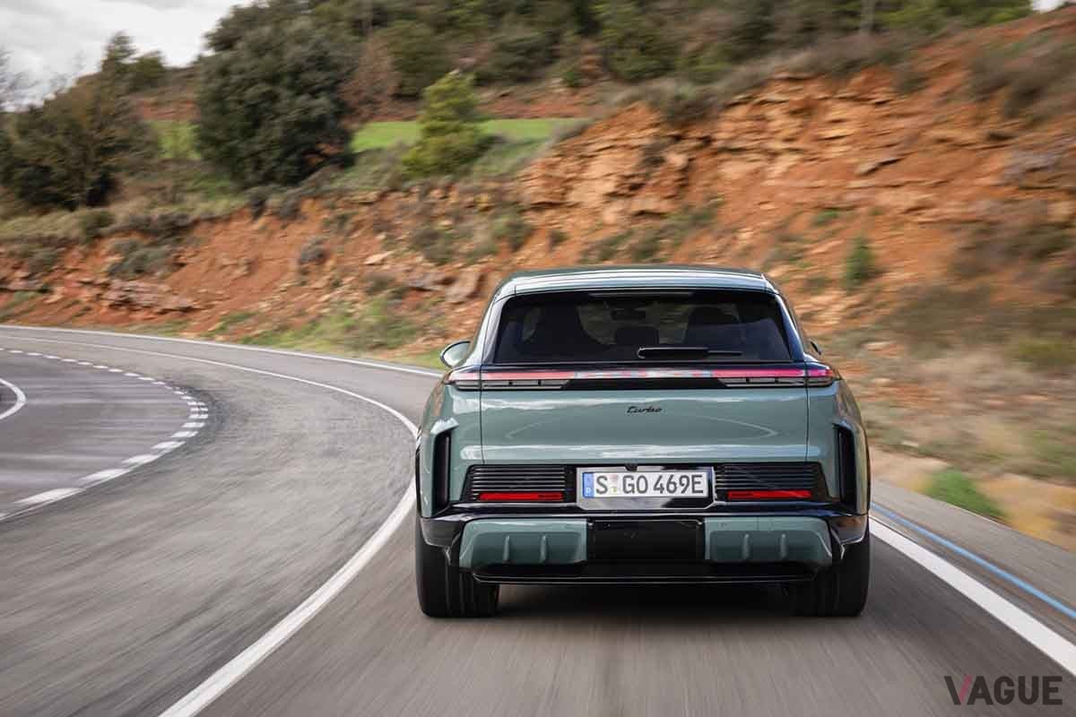 ポルシェ新型「カイエン・ターボE」