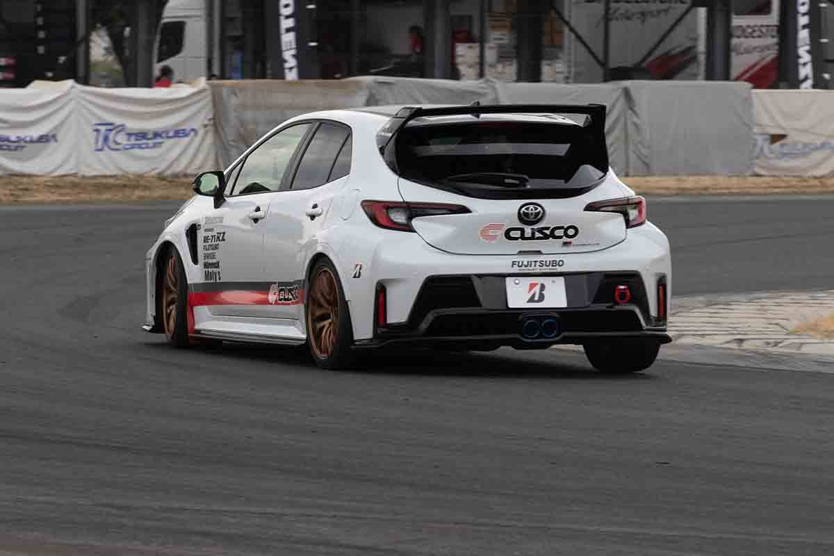 ブリヂストンの新リアルスポーツタイヤ、「ポテンザRE‐71RZ」を装着したGRカローラで試乗