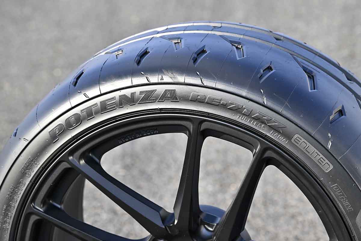 ブリヂストンの新リアルスポーツタイヤ、「ポテンザRE‐71RZ」