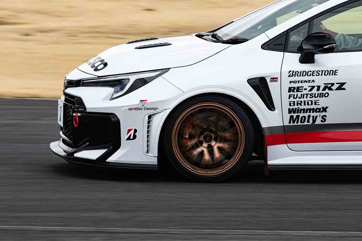 ブリヂストンの新リアルスポーツタイヤ、「ポテンザRE‐71RZ」を装着したGRカローラで試乗