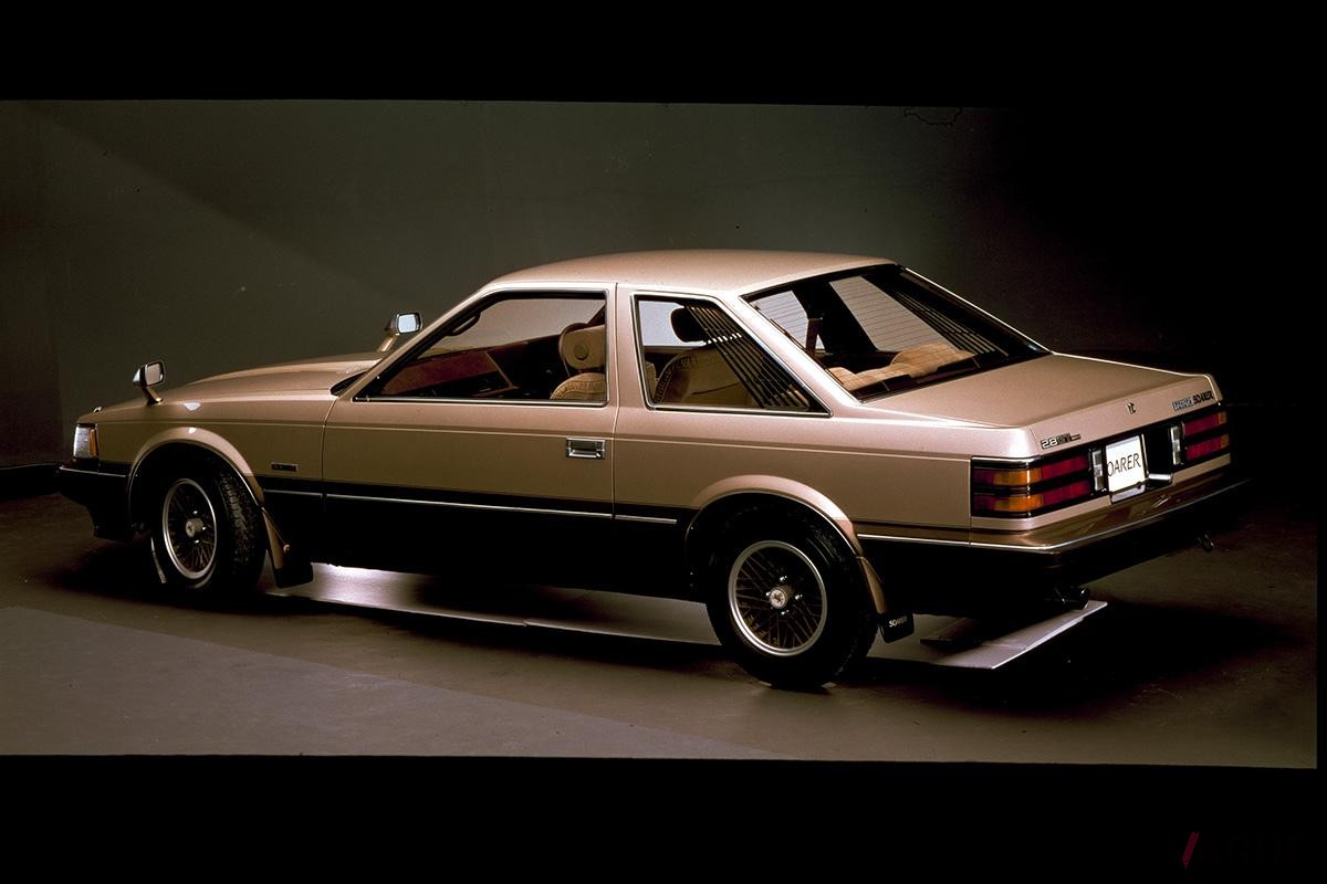 1981年に発売されたトヨタ初代「ソアラ」