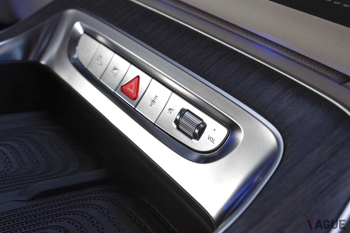 メルセデス・ベンツ新型「VLE」