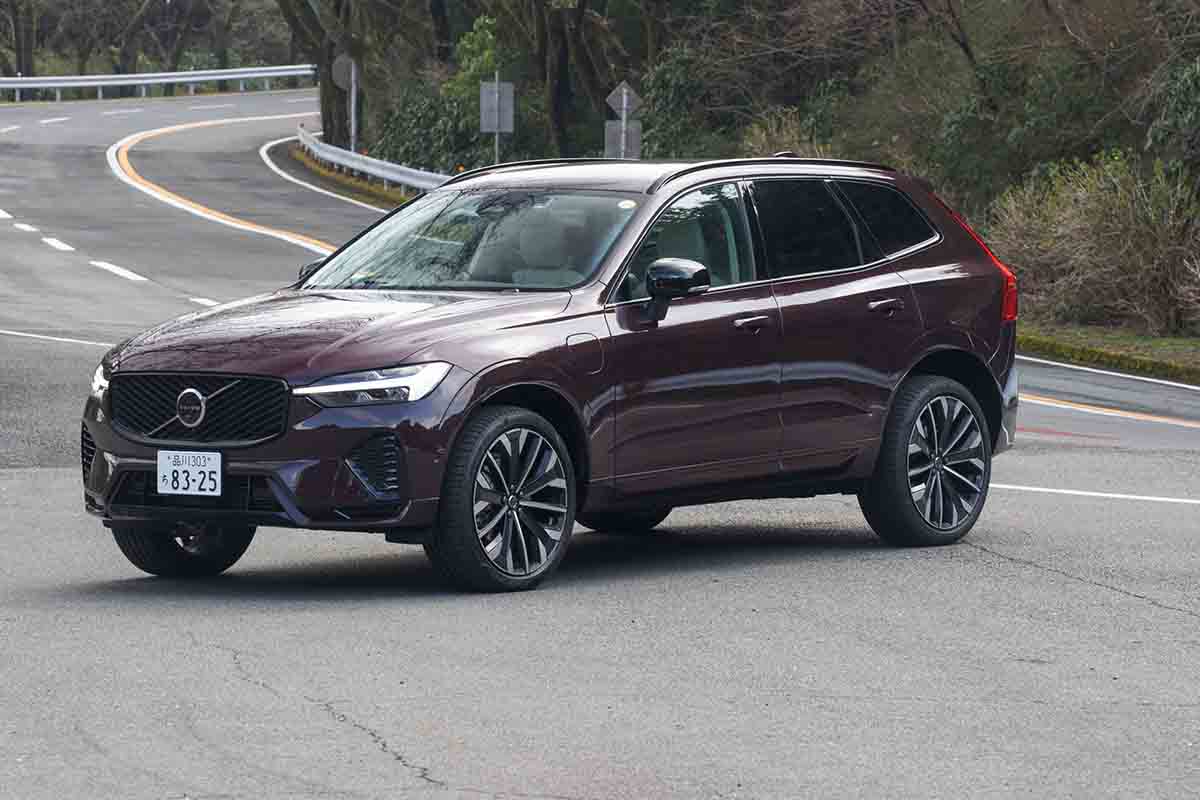 ボルボ「XC60ウルトラT6 AWD プラグインハイブリッド」