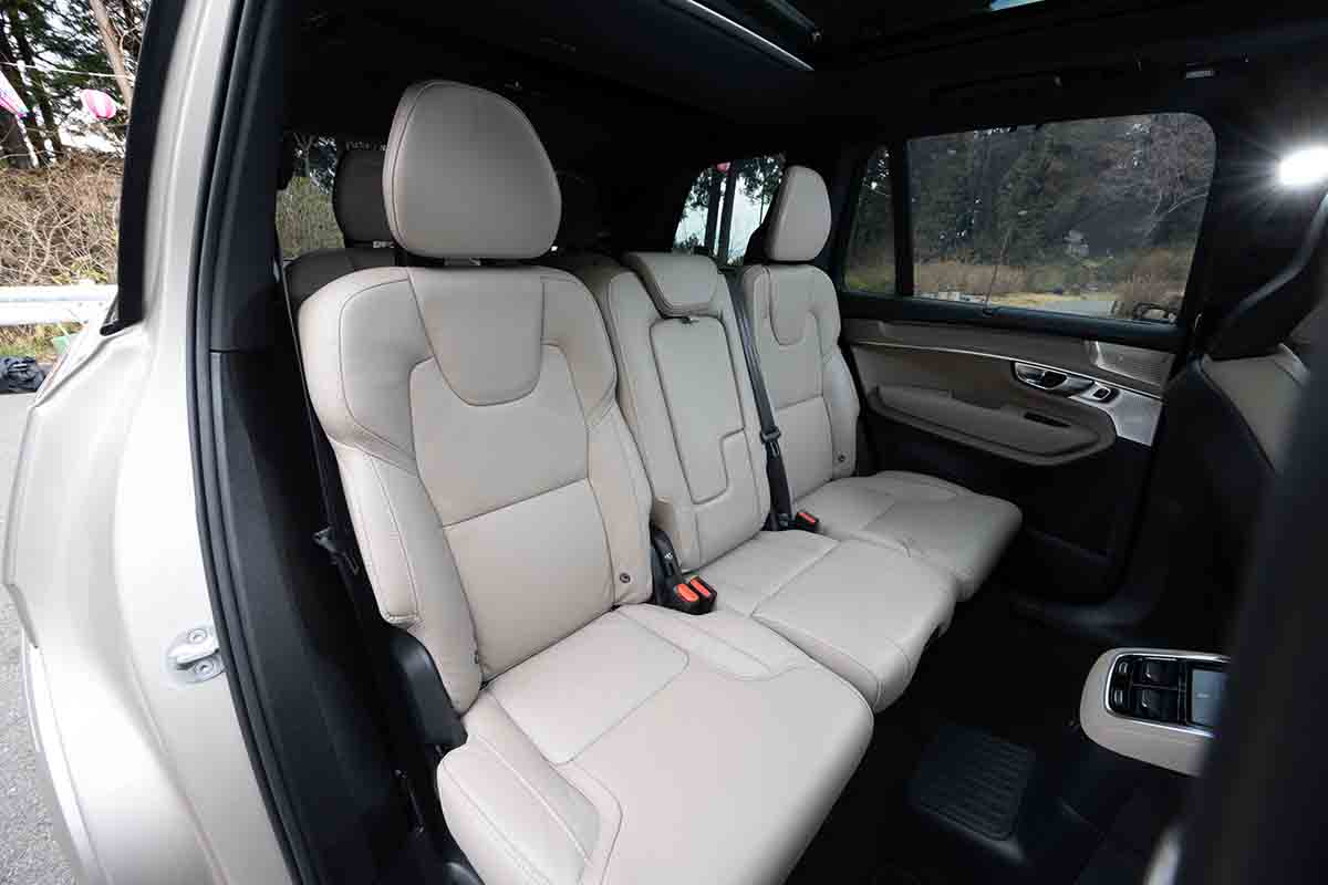 ボルボ「XC690ウルトラT8 AWD プラグインハイブリッド」