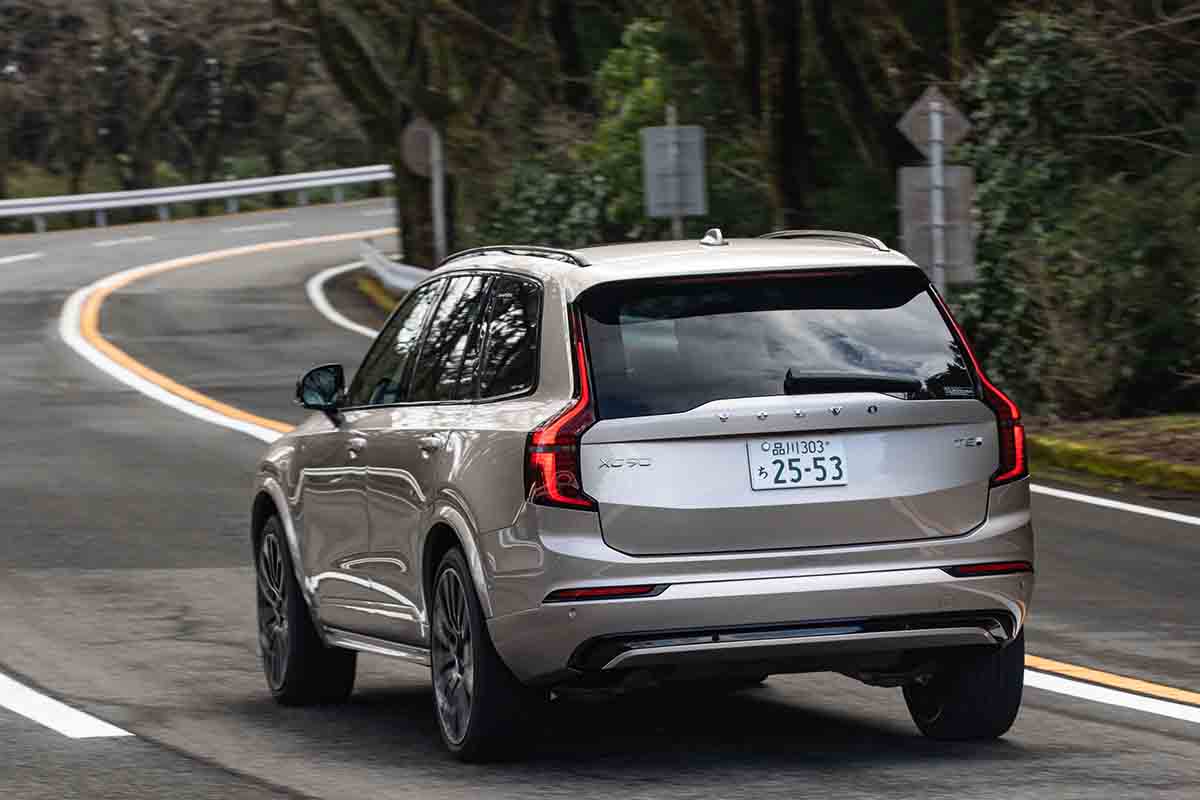 ボルボ「XC690ウルトラT8 AWD プラグインハイブリッド」