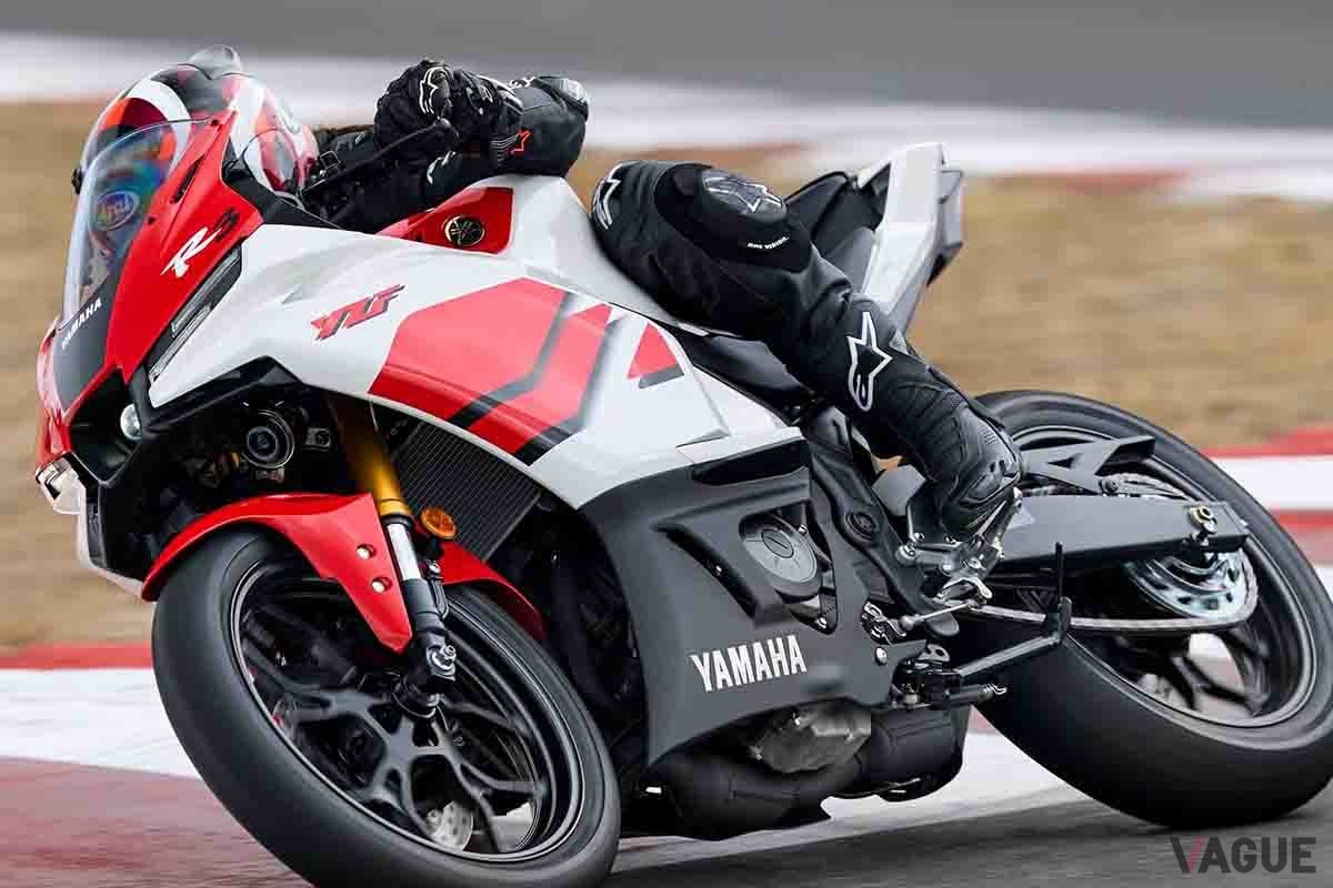 ヤマハ「YZF-R25」70thアニバーサリーエディション