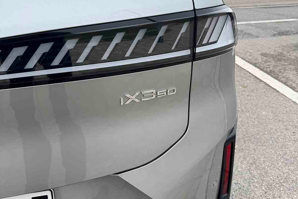 BMW新型「iX3」
