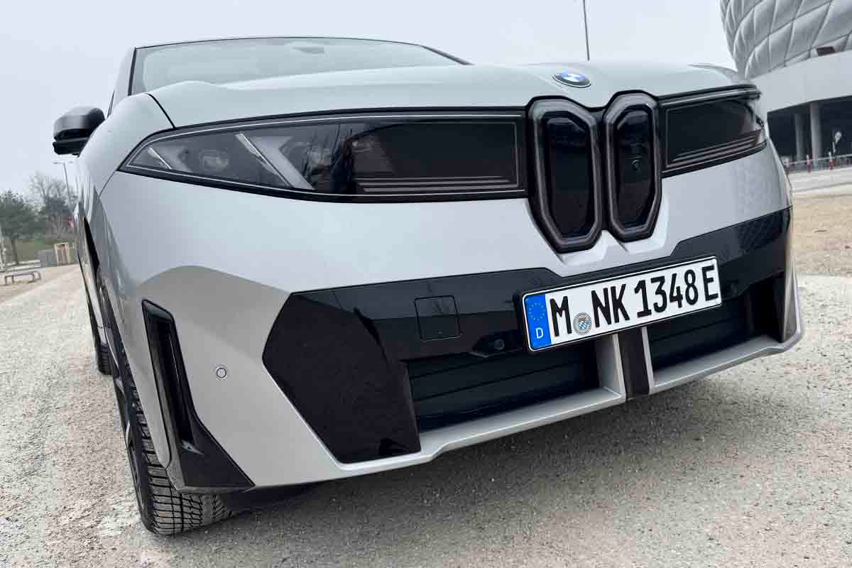 BMW新型「iX3」