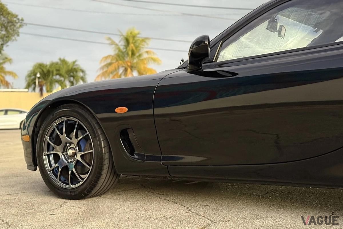 米国オークションで落札された1992年式マツダ「アンフィニ RX-7タイプS」