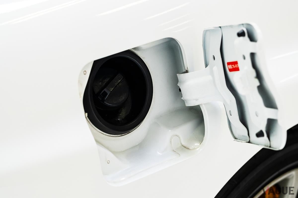 オークションに出品された2000年式 日産「スカイラインGT-R VスペックII」