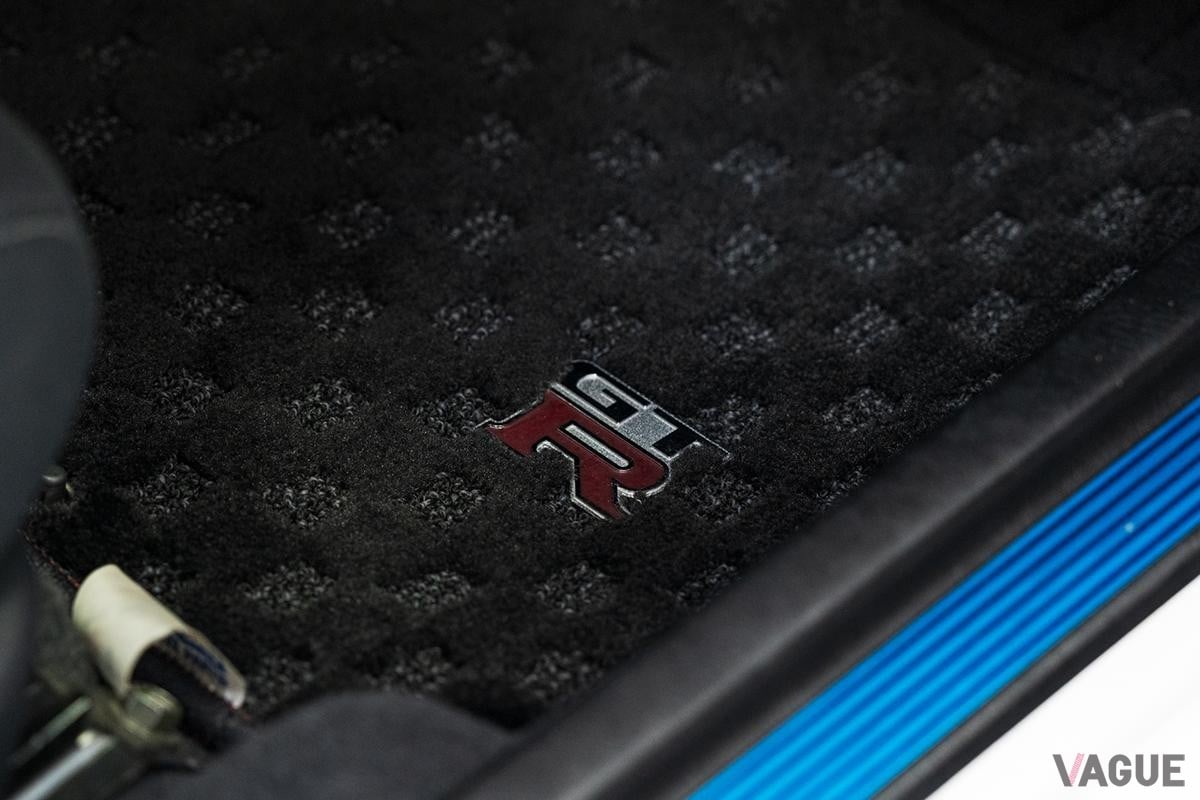 オークションに出品された2000年式 日産「スカイラインGT-R VスペックII」