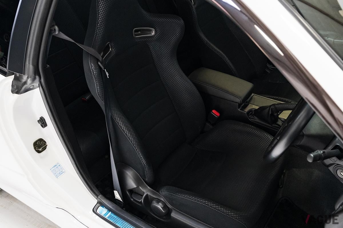 オークションに出品された2000年式 日産「スカイラインGT-R VスペックII」