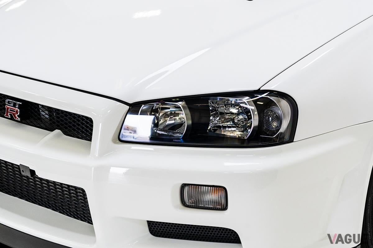 オークションに出品された2000年式 日産「スカイラインGT-R VスペックII」