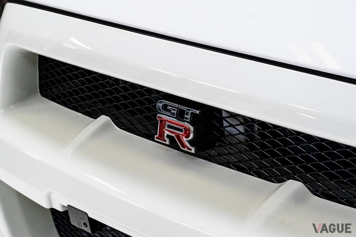 オークションに出品された2000年式 日産「スカイラインGT-R VスペックII」